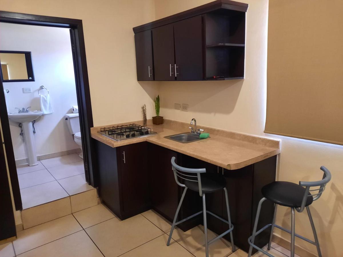 Hgen Rooms & Suites Los Mochis Dış mekan fotoğraf