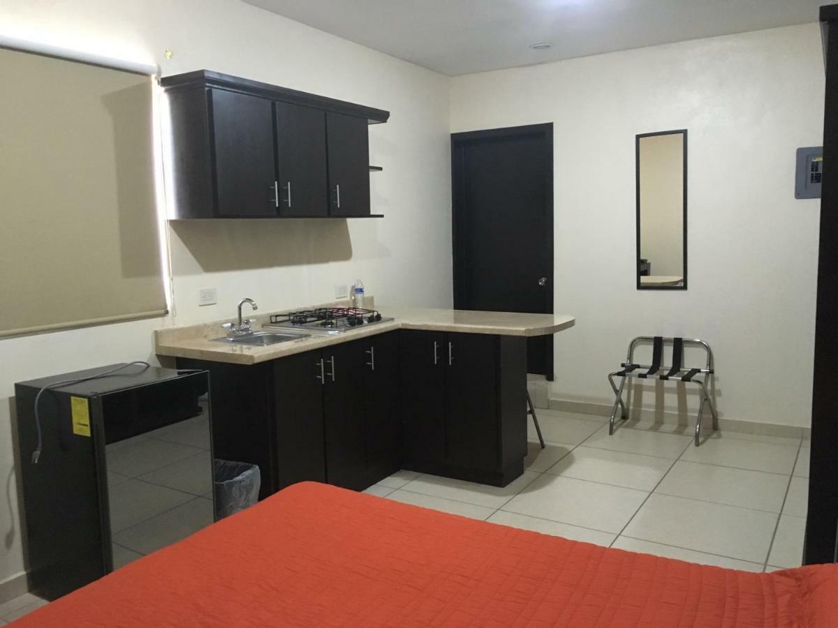 Hgen Rooms & Suites Los Mochis Dış mekan fotoğraf